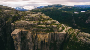 Preikestolen som turmål – illustration