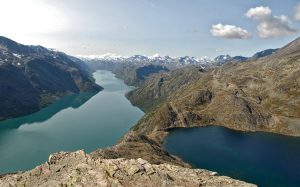 Besseggen norges mest ikoniske fjellturer featured